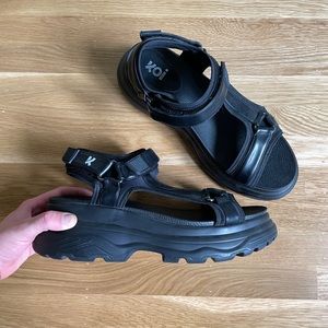 Chunky mens platform sandals
